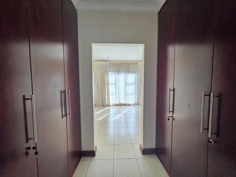 3 Bedroom Property for Sale in Gateway Manor North West